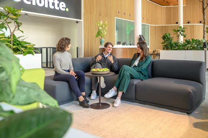 Ausbildung und duales Studium bei Deloitte