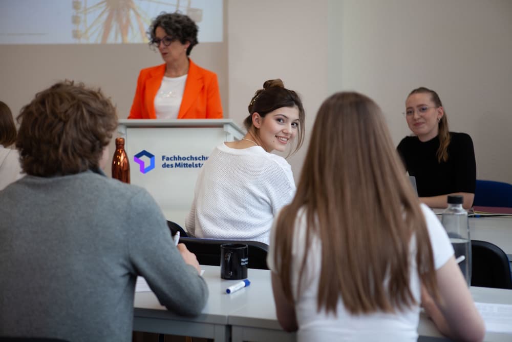 Fachhochschule des Mittelstands (FHM)