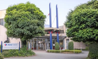 Eingang HDZ NRW