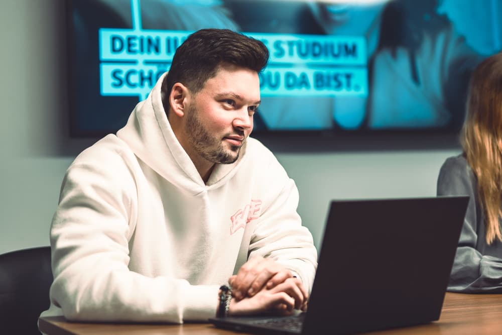 IU myStudium - IU Internationale Hochschule GmbH