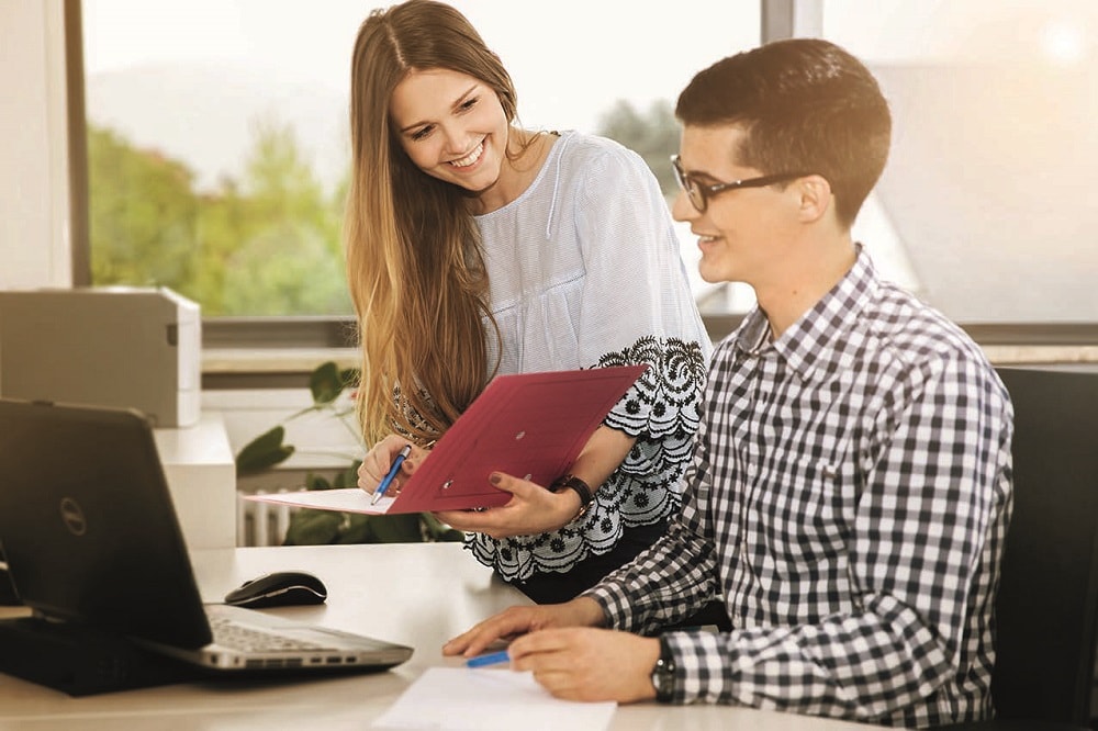 Abwechslungsreiche zwei (Ausbildung) bzw. drei Jahre ( Studium) erwarten Dich!