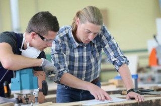 Ausbildung Holzmechaniker bei Nolte Küchen